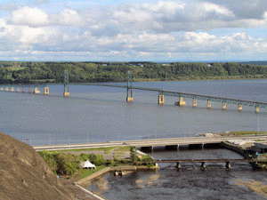 le d'Orlans Bridge