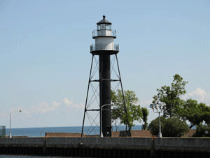 Duluth South Breakwater Inner Lighthouse